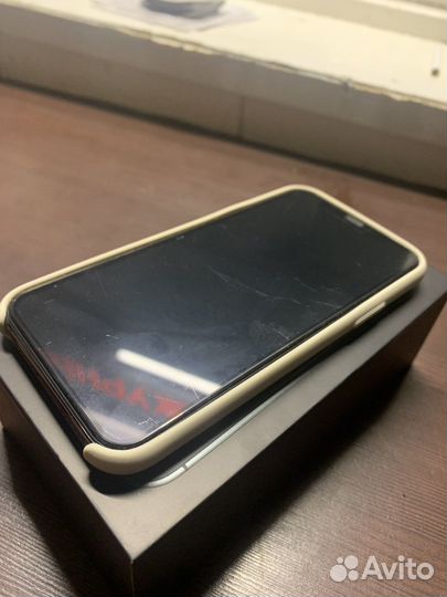 iPhone 11 Pro, 256 ГБ