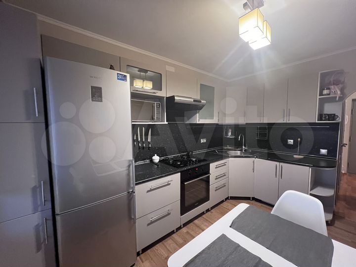 2-к. квартира, 56 м², 2/9 эт.