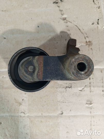 Ролик-натяжитель ремня грм Hyundai Santa Fe