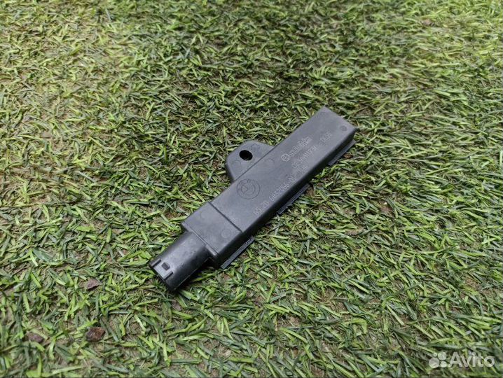 Антенна бесключевого доступа Bmw 5 G30 Lci седан