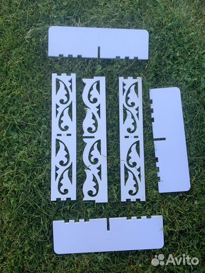 Полка резная