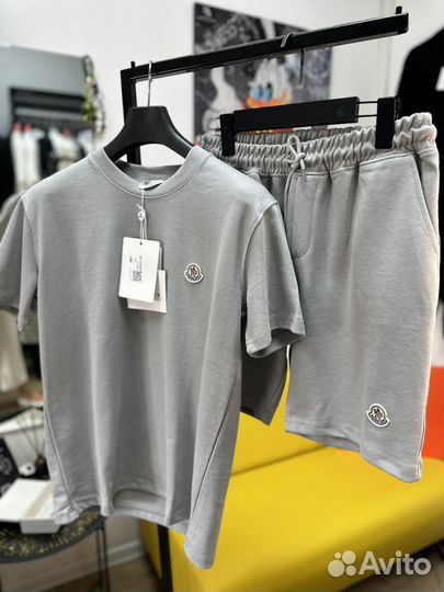 Костюм Moncler