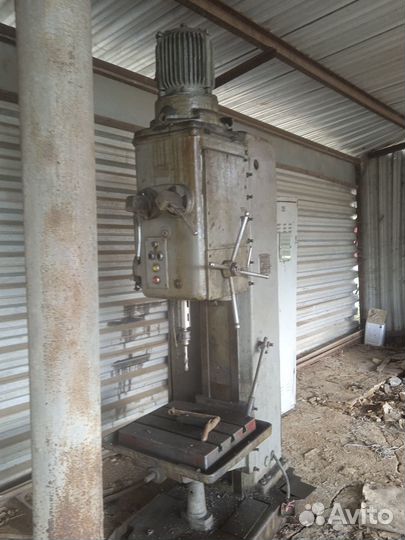 2Н135 Станок вертикально-сверлильный