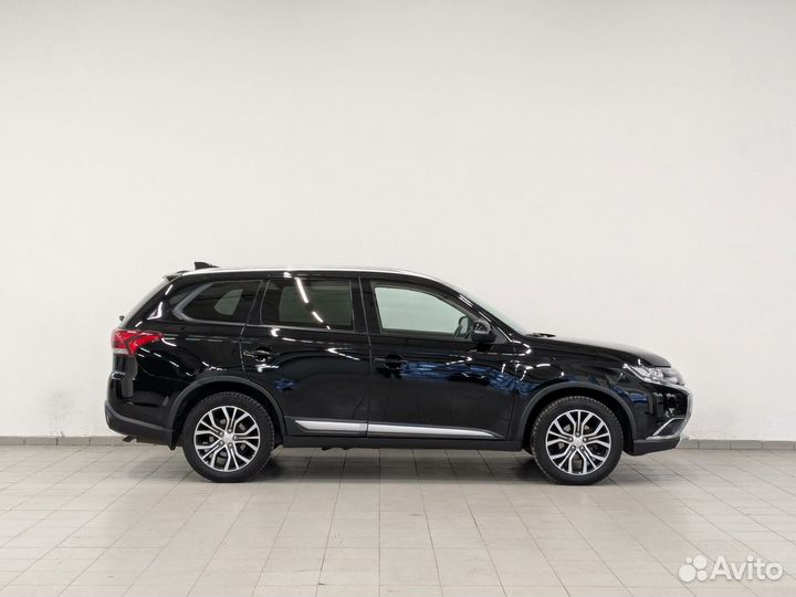 Mitsubishi Outlander 2.0 CVT, 2018, 113 794 км