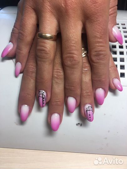 Маникюр и педикюр