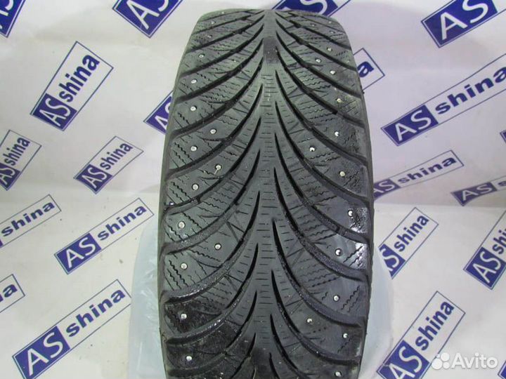 Goodyear UltraGrip Extreme 215/65 R16 88R