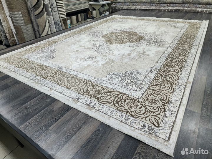 Ковёр 2.5х3.5 Новый