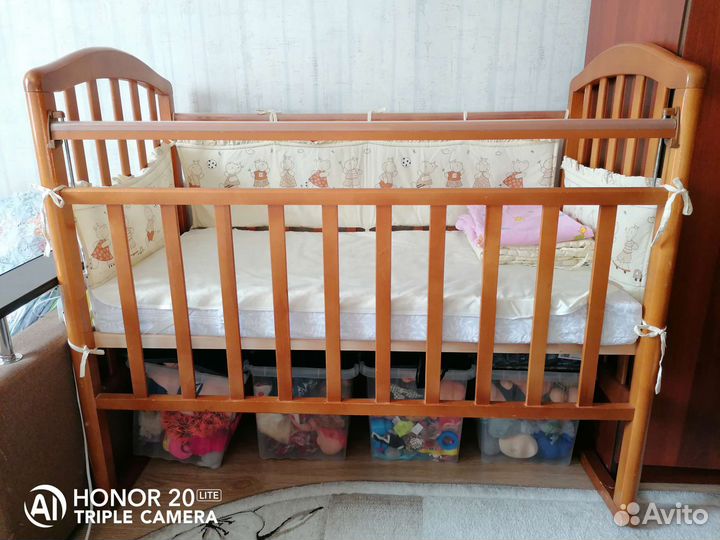 Детская кроватка