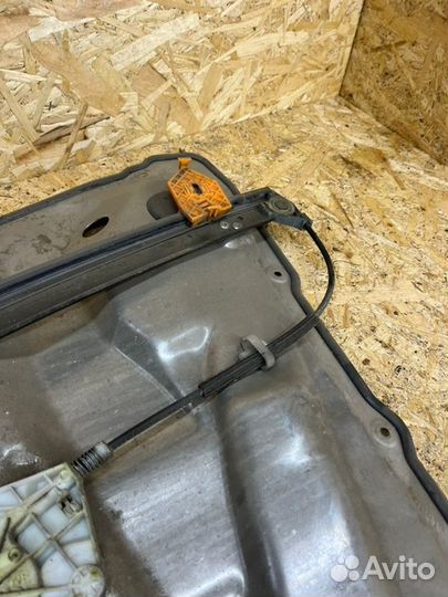 Стеклоподьемник передний правый Audi A8 D3 3.2