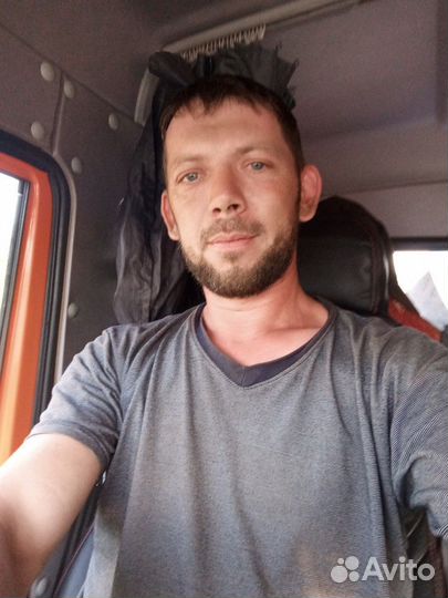 Шиномонтажник