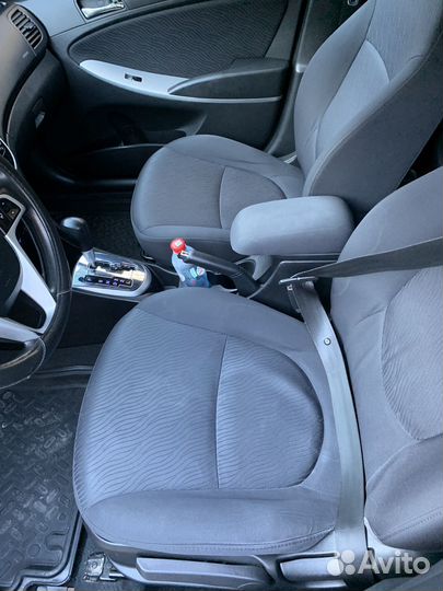 Hyundai Solaris 1.4 AT, 2012, 218 638 км