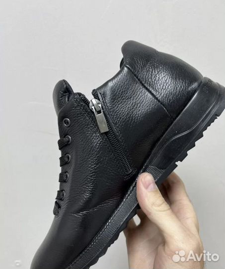 Кроссовки зимние кожа Lacoste