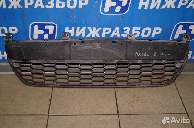 Решетка в бампер Mazda 2 DE 2007-2014