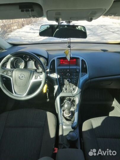 Opel Astra GTC 1.4 МТ, 2012, 186 000 км