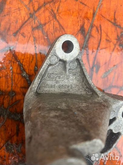 Кронштейн кпп Ford Focus 3 2011-2019