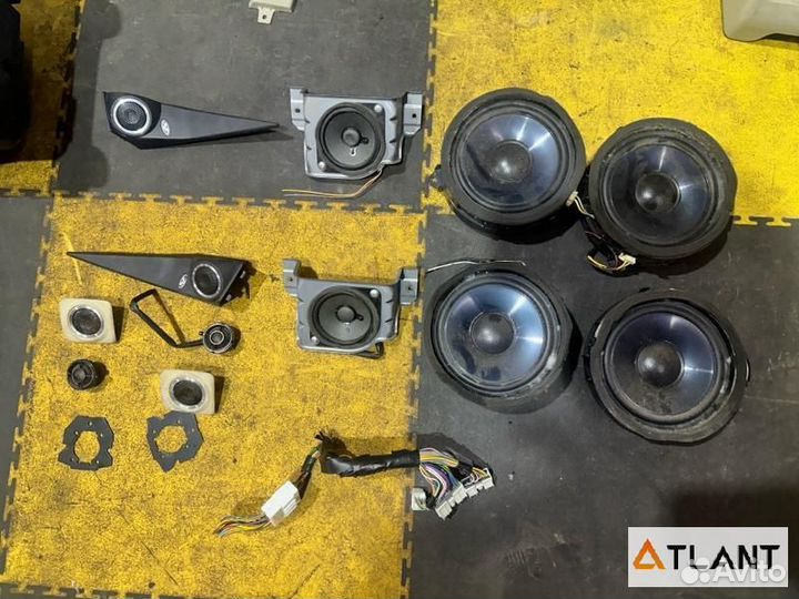 Сабвуфер mitsubishi delica D:5