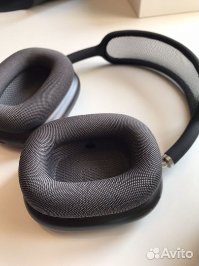 Airpods max space gray