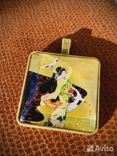 Кулоны коллекционные