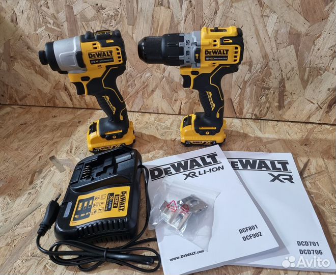 Бесщеточный двойной комплект Dewalt DCK2111L2T