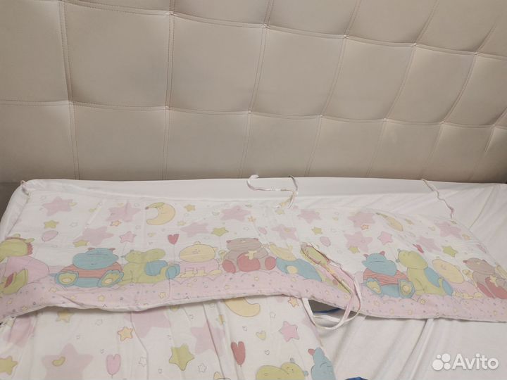 Бортики в детскую кроватку