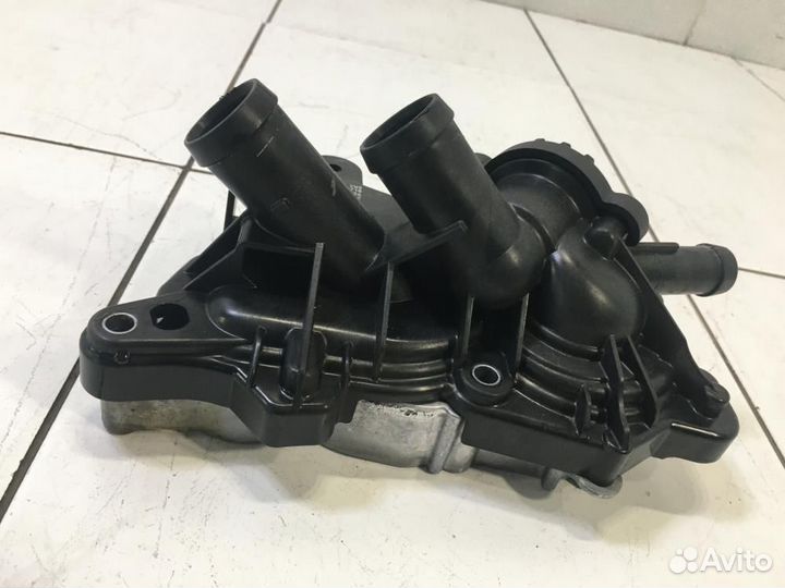 Насос водяной помпа Volkswagen Golf 7 5G1 MK7