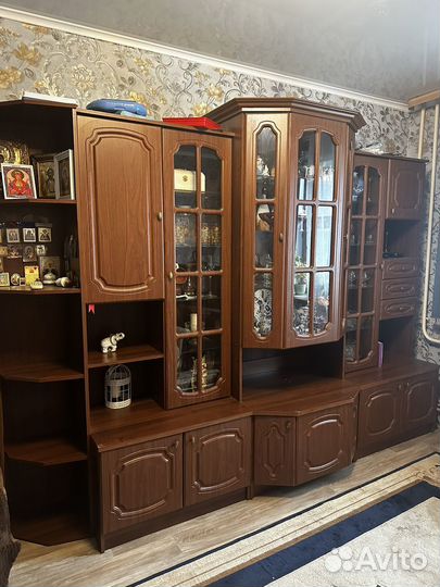 Стенка в гостиную