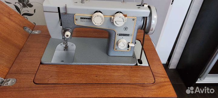 Швейная машинка подольск 142