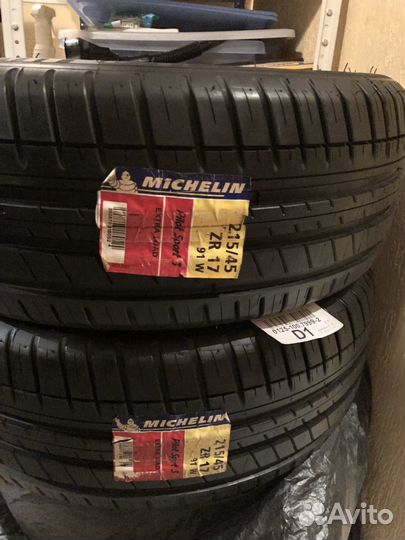 Michelin Pilot Sport 3 215/45 R17 69ZR