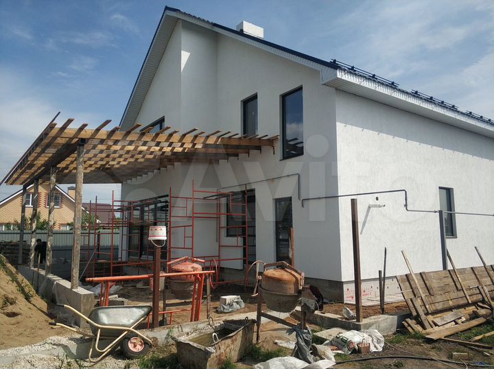 Коттедж 216 м² на участке 7,5 сот.
