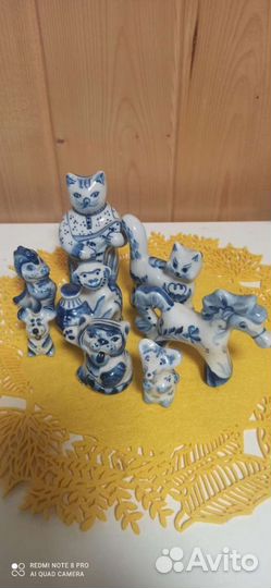 Фигурки (гжель)