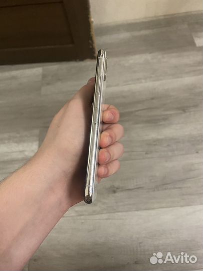 iPhone Xs, 64 ГБ