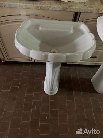 Раковины с пьедисталом