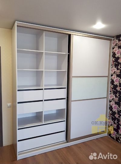 Распашной шкаф