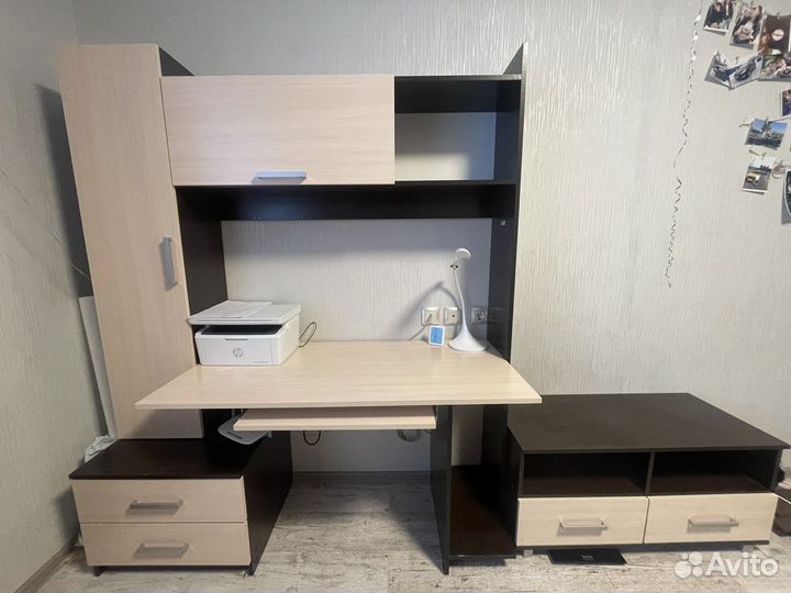 Стол компьютерный с пеналом и тумбой