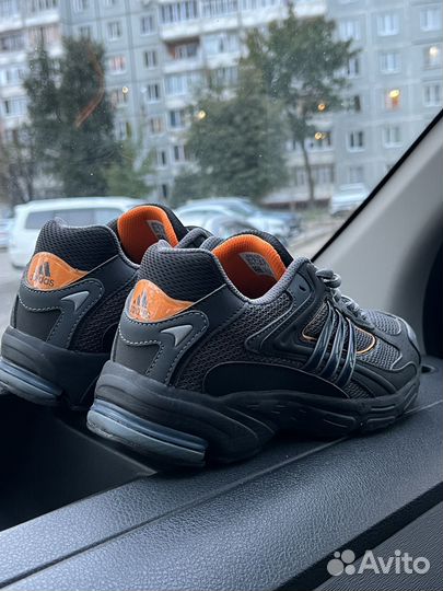 Кроссовки Adidas (41 и 43)