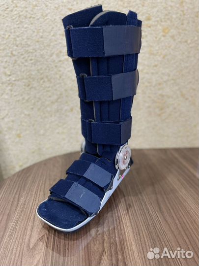 Ортез на голеностопный сустав Medi Rom Walker