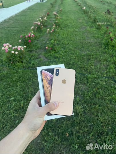 Телефон iPhone xs