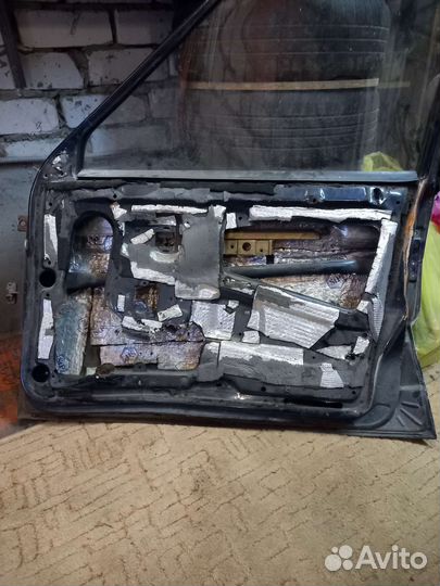 Дверь правая передняя