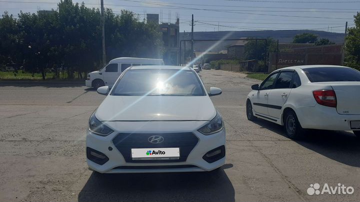 Hyundai Solaris 1.4 AT, 2019, 294 000 км