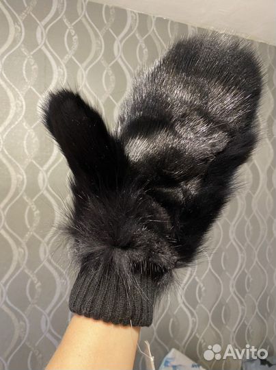 Варежки женские натуральный мех