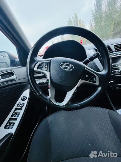 Hyundai Solaris 1.6 AT, 2014, 130 000 км