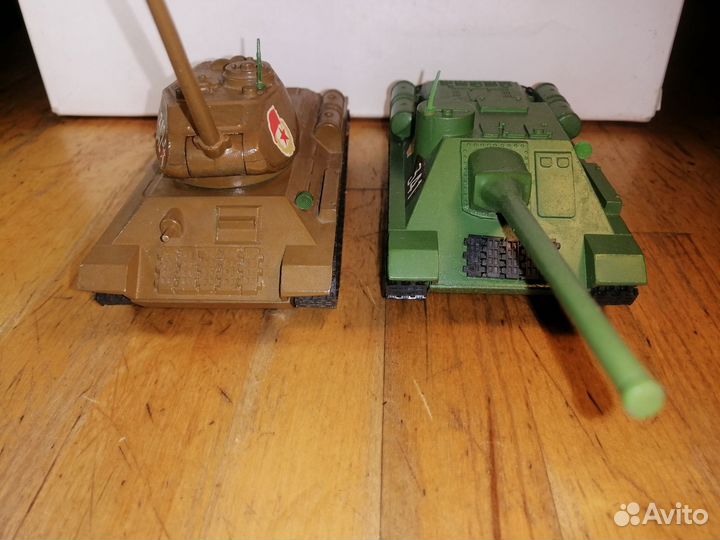 Модели военной техники СССР Т34, су100