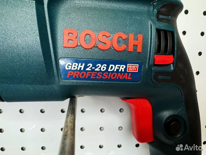 Перфоратор Bosch GBH 2-28 DFV +патрон +буры