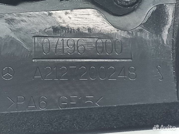 Накладка крепления зеркала передняя правая