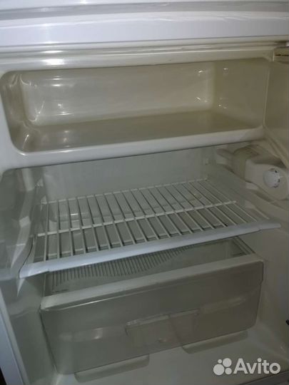 Холодильник Indesit tt85.001