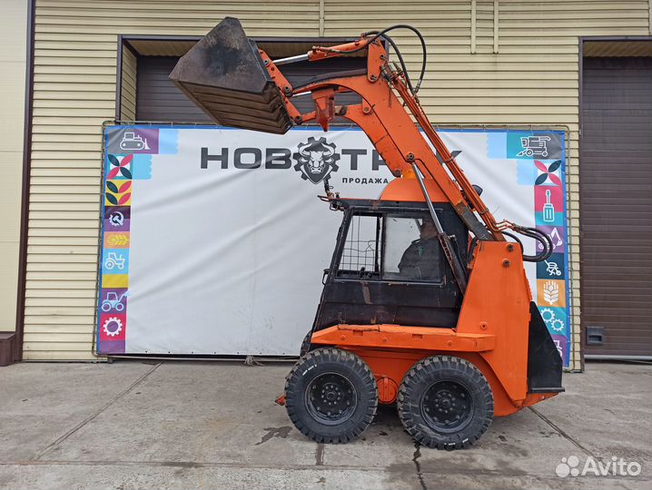 Мини-погрузчик Уралвагонзавод ПУМ-500, 2007