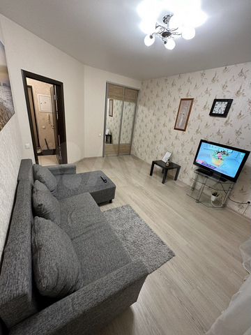 1-к. квартира, 43 м², 2/10 эт.