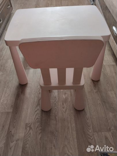 Детский стол и стульчик