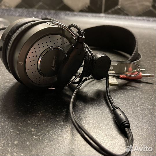 Наушники Genius