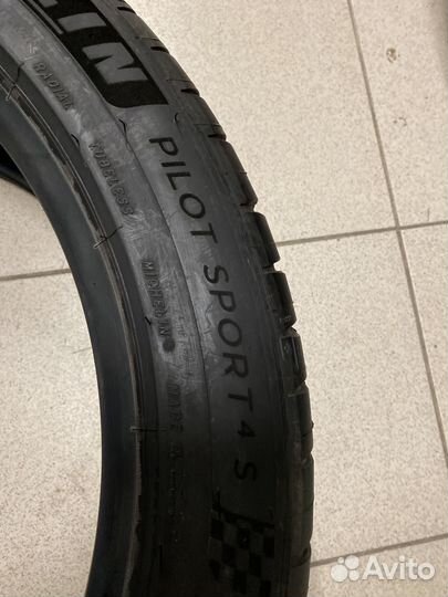 Michelin Pilot Sport 4 S 245/40 R20